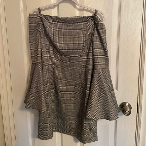 Ina Bell Sleeve Dress - Picture 1 of 4